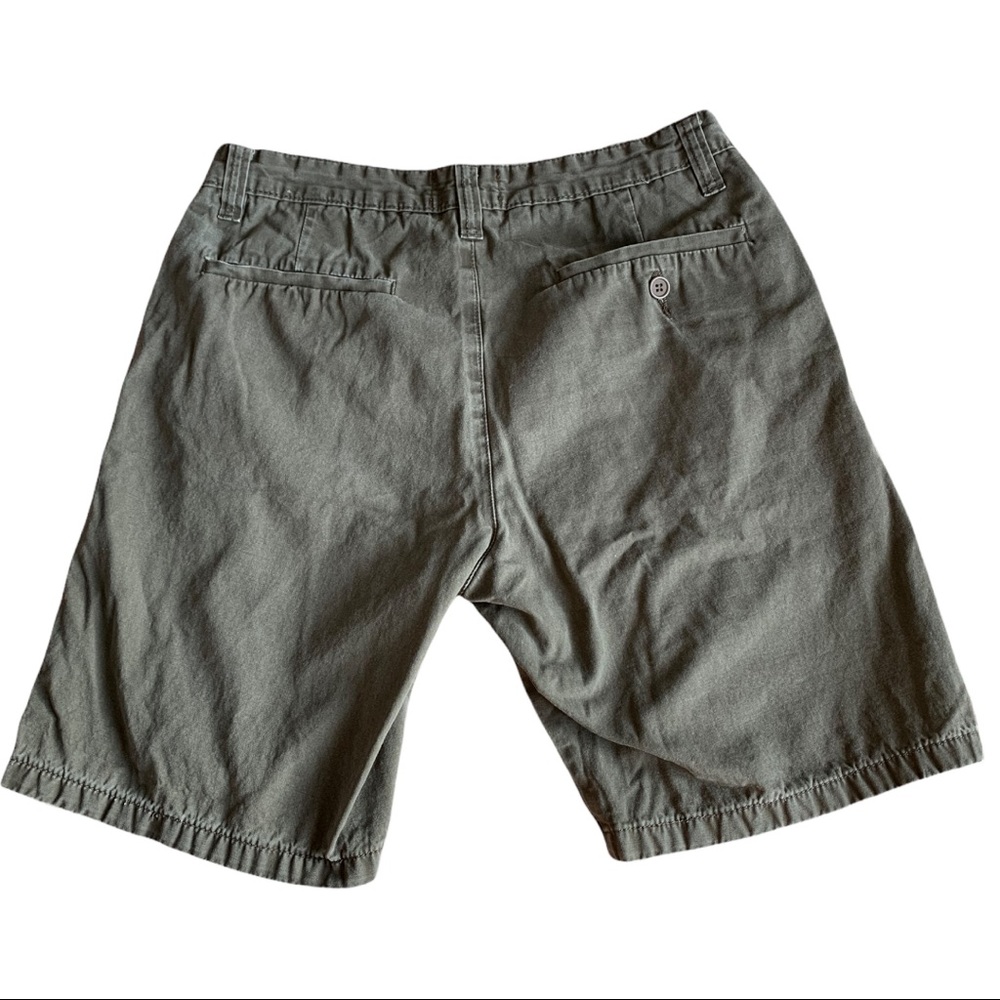 Olive green khaki shorts size 30 jackthreads